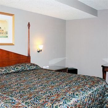 Travelodge Inn & Suites By Wyndham West Covina Ruang foto